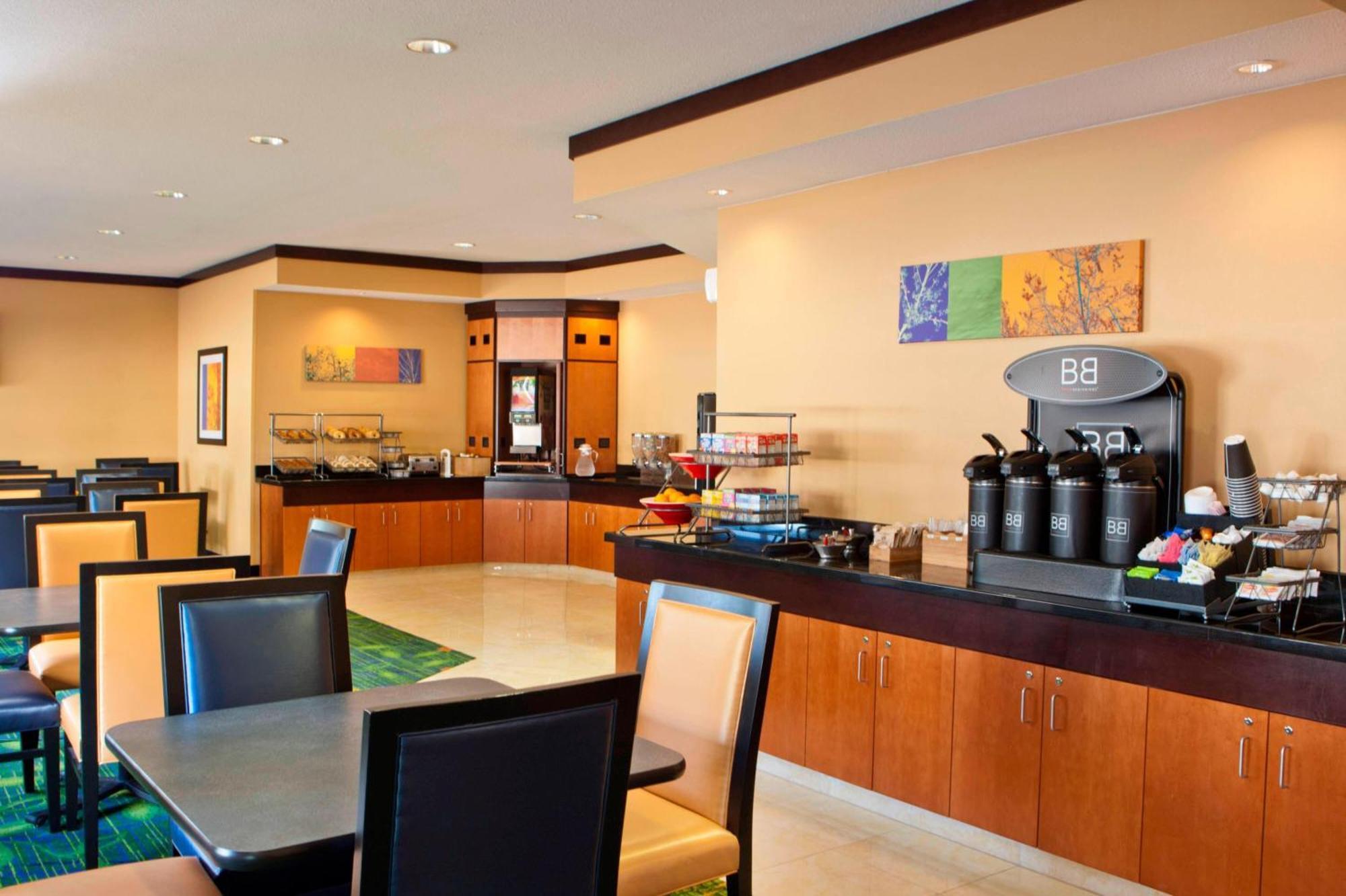 Fairfield Inn & Suites By Marriott Memphis East Galleria Buitenkant foto